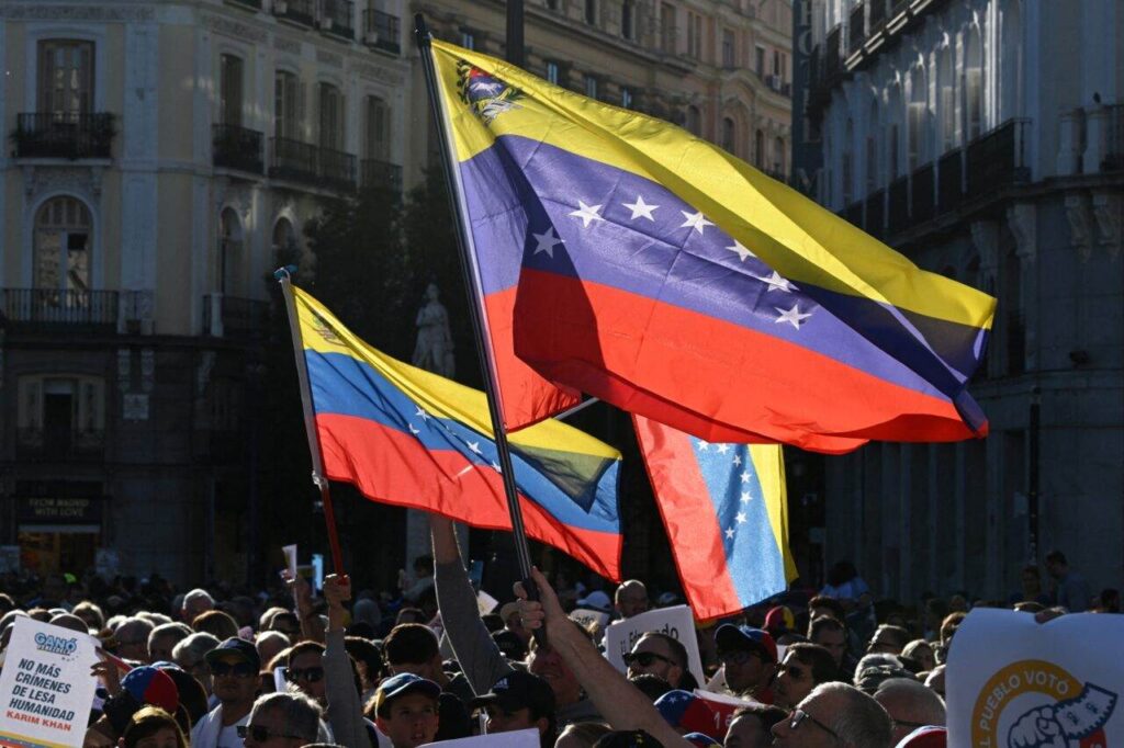 España anuncia nuevo proceso de regularización migratoria a venezolanos