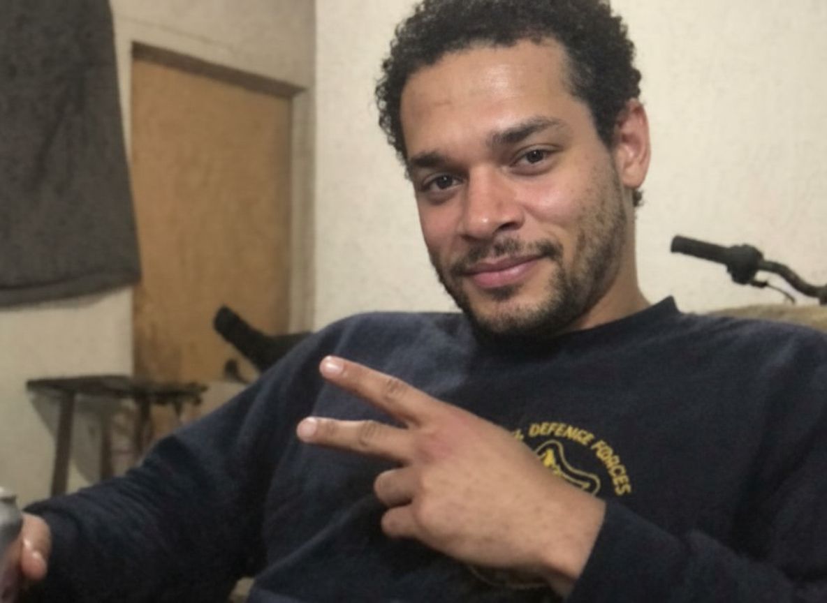 identificado maestro de escuela como el tirador detenido durante cena presidencial en eeuu