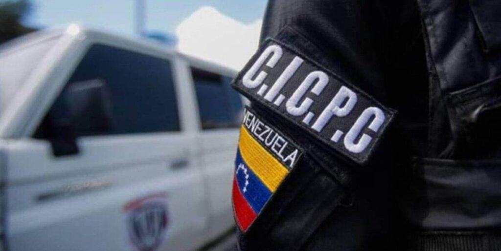 Patrulla del CICPC frente a la Delegación Estadal de Mérida