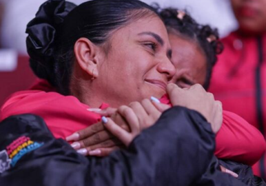 Misión Negra Hipólita atiende a pacientes dispuestos a su rcuperación.