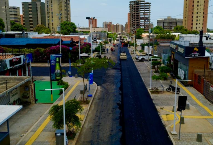 Entró en etapa final asfaltado de la av 11 en Maracaibo