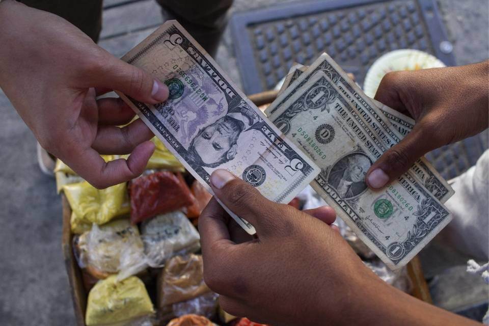 Crecimiento económico y fluctuación de la inflación en Venezuela