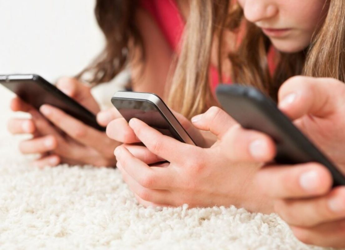 Australia investiga a Meta, TikTok y Google por fallas en restricción de redes sociales a menores