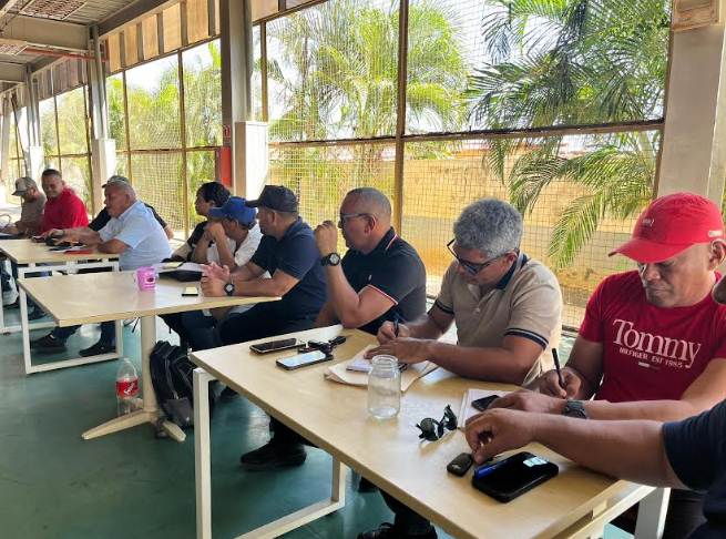 La Alcaldía de Cabimas y el Poder Popular revisaron proyectos de servicios públicos y la Ordenanza del Agua Potable