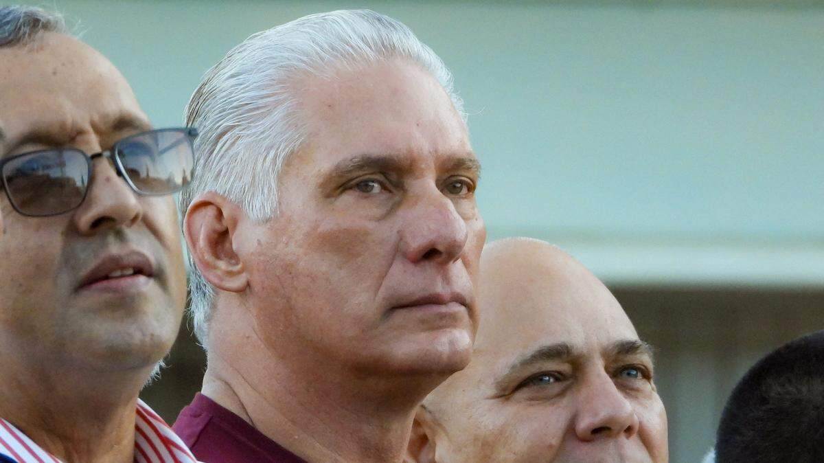 Cuba advierte un "baño de sangre" ante amenazas de EE.UU.