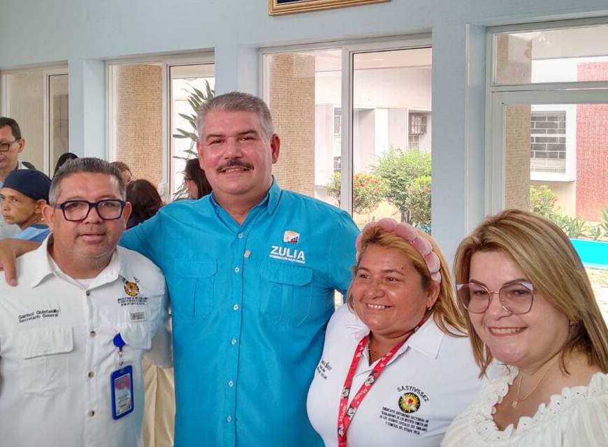 Gobernador Luis Caldera inspecciona las obras del Banco de Sangre de Maracaibo