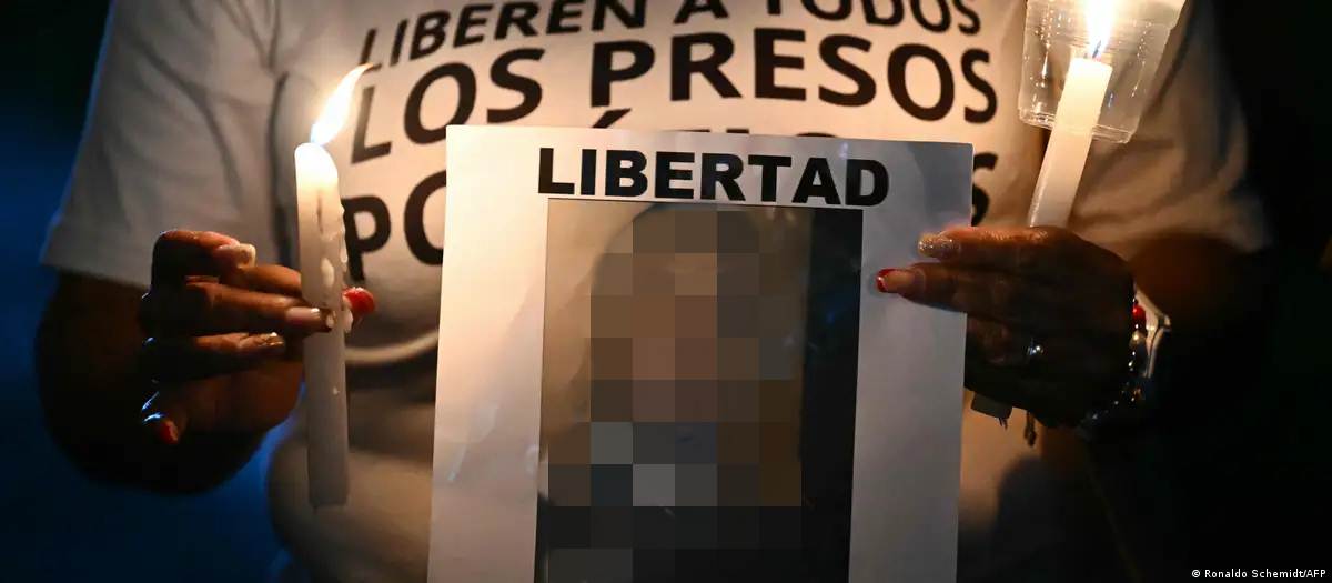 Jorge Rodríguez confirma la excarcelación de 300 detenidos, incluyendo a los Policías Metropolitanos
