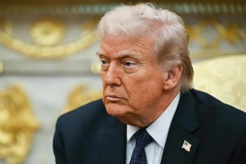 Trump califica de "inaceptable" la propuesta de Irán para el fin de la guerra