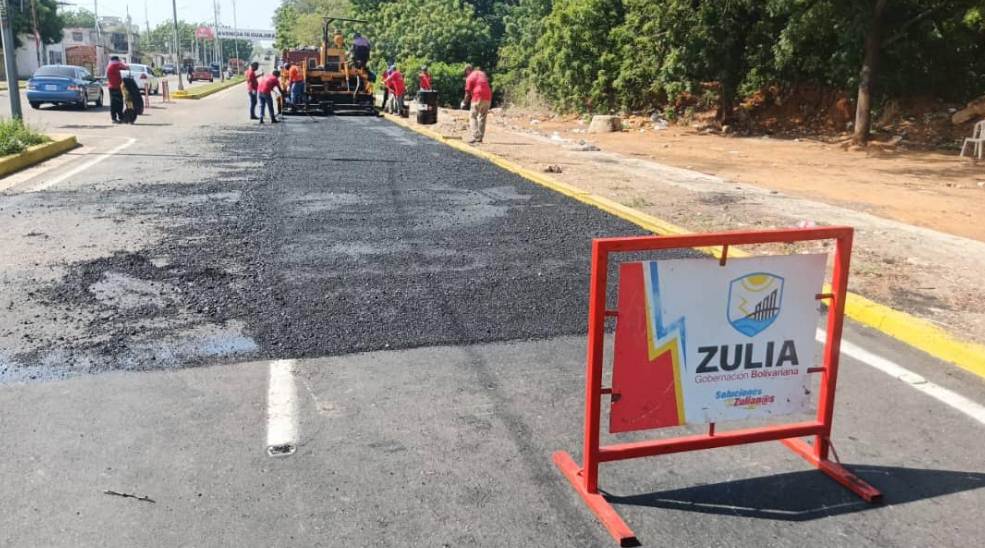 La Gobernación del Zulia aplica 7.000 toneladas de asfalto en seis parroquias de Maracaibo