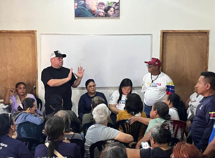 Dessiree Fernández impulsa la transición de 30 consejos comunales a comunas en la parroquia Chiquinquirá, Maracaibo