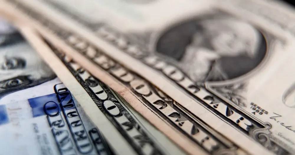 El BCV actualizó las tasas del dólar oficial en Venezuela y el euro para este 15 de mayo