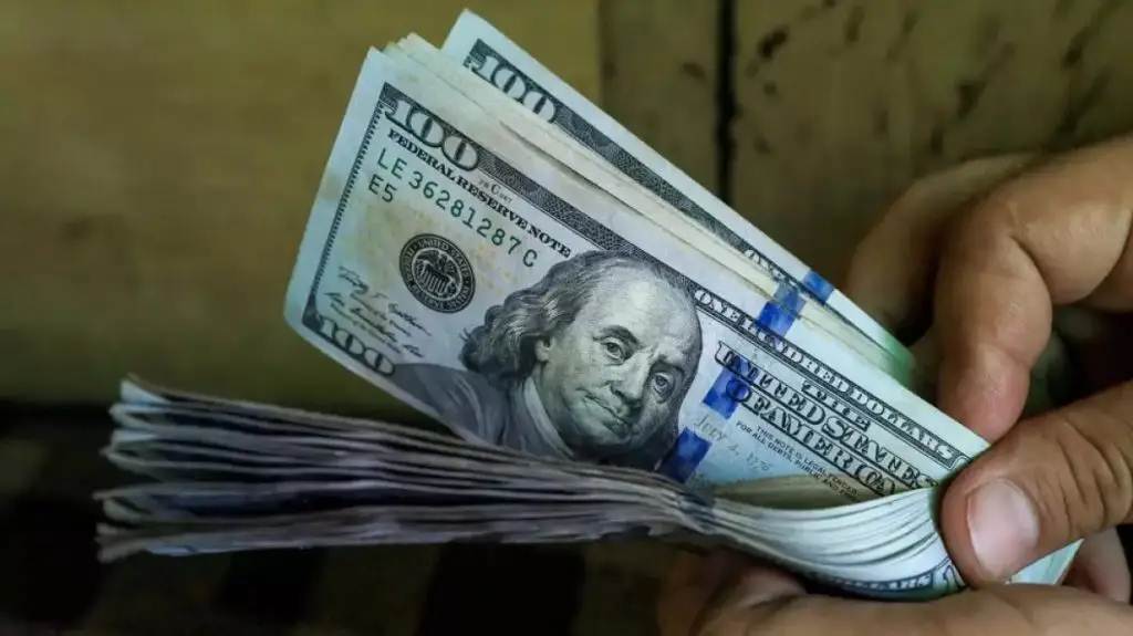 La CTV califica de insuficiente el ingreso de 240 dólares y denuncia que la bonificación del salario precariza los derechos laborales