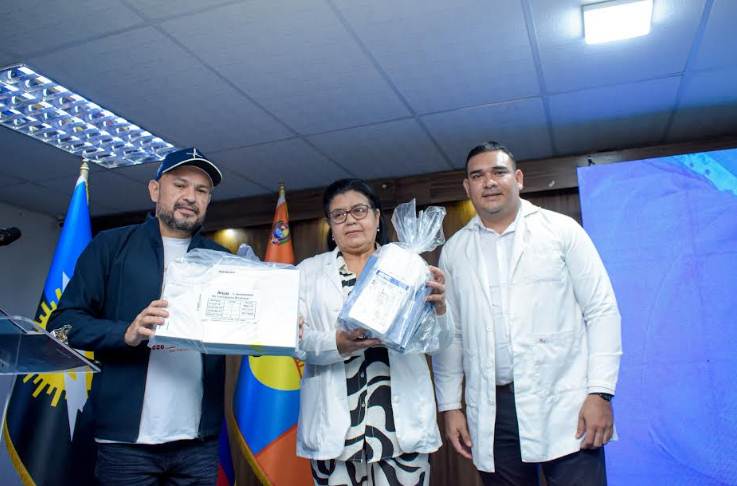 Alcalde Héctor Soto lanza plan de marcapasos y cateterismos en San Francisco. 400 pacientes beneficiados gratuitamente