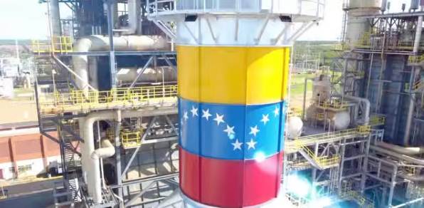 El ministro Rolando Alcalá inspeccionó la Planta Termozulia para supervisar la rehabilitación de las unidades TZ01 y TZ07