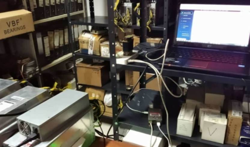 Autoridades desmantelan granja de minería digital ilegal en Venezuela con 310 equipos que afectaban el servicio eléctrico de 1.500 familias