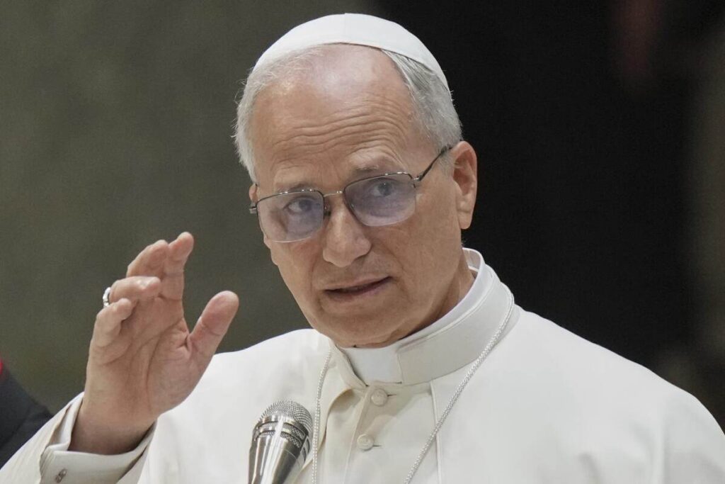 El papa León XIV presentó la encíclica 'Magnifica humanitas' y lanzó una dura advertencia para desarmar la inteligencia artificial