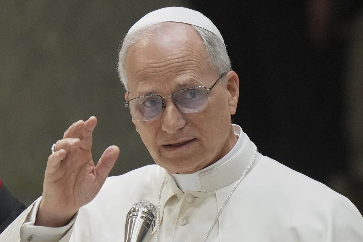 El papa León XIV presentó la encíclica 'Magnifica humanitas' y lanzó una dura advertencia para desarmar la inteligencia artificial