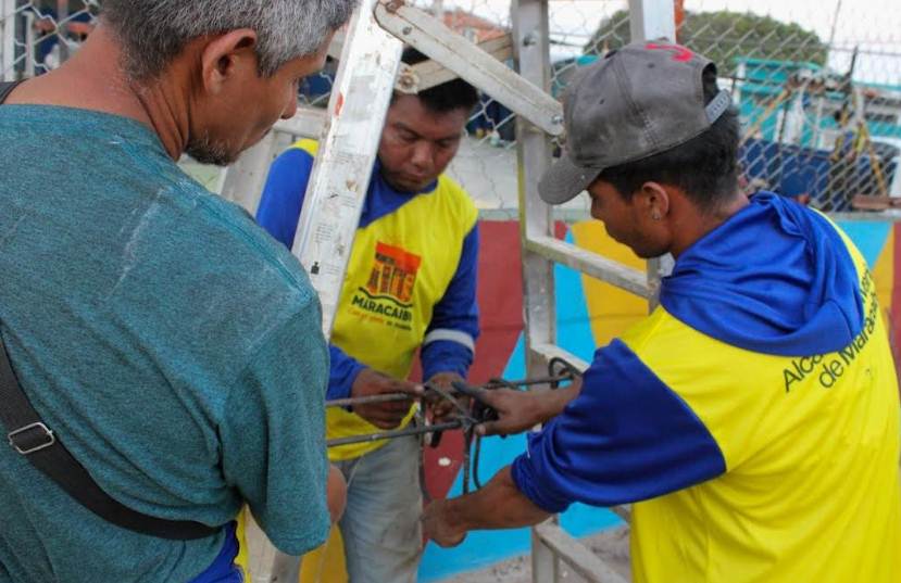 La Alcaldía de Maracaibo rehabilita cancha, construye parque infantil y repara colectores en Buena Vista, parroquia Cacique Mara