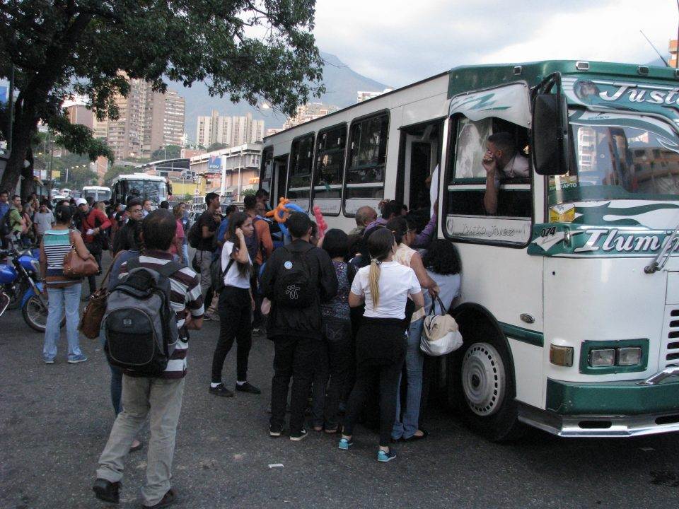 El pasaje urbano costará 0,25 dólares a partir del 1 de junio