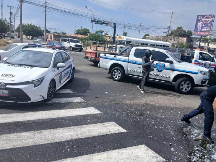 La Alcaldía de Maracaibo desplegó un cerco de seguridad en Grano de Oro tras el vuelco de un camión de Cervecería Polar