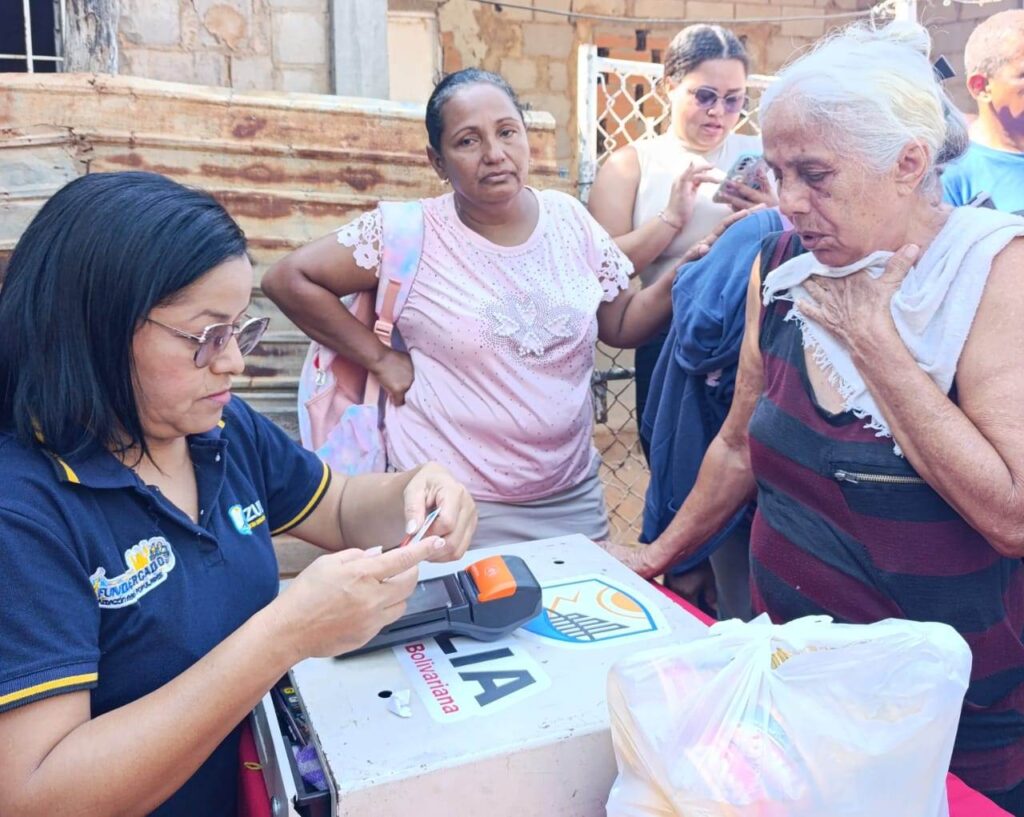 Más de 1.000 familias de las parroquias Francisco Eugenio Bustamante y Luis Hurtado Higuera recibieron alimentos a precios solidarios