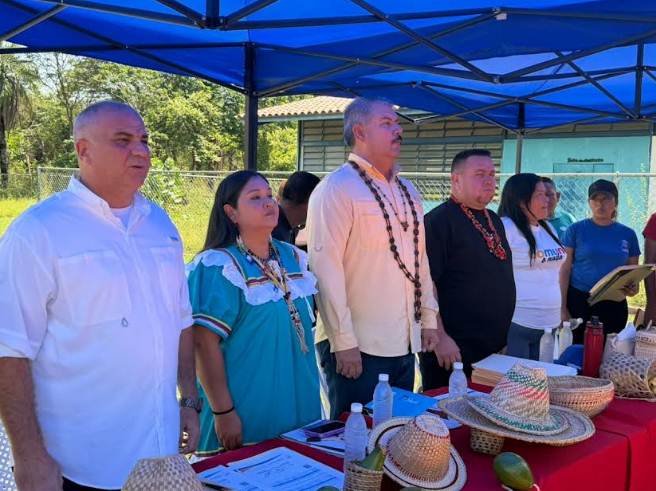 El gobernador Luis Caldera supervisó el avance de 469 proyectos de comunas indígenas en el Zulia