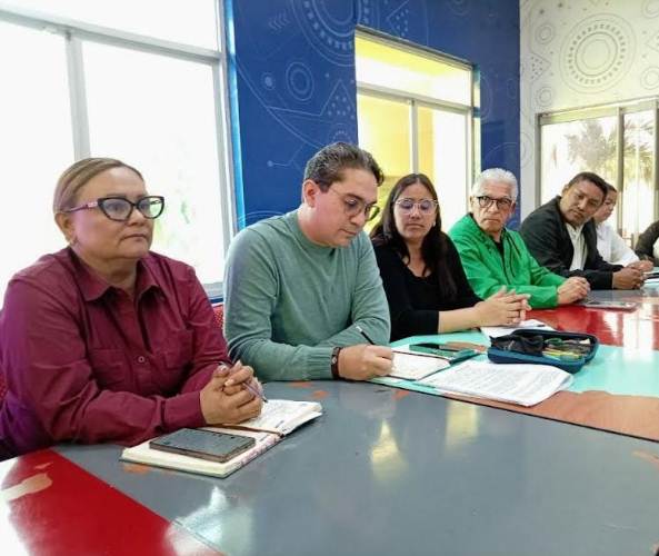 Yamily Suárez instaló mesa de trabajo con la UNEM para impulsar la educación en el Zulia