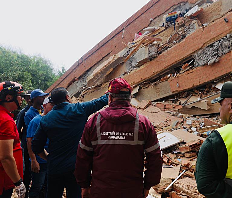Finaliza la búsqueda en Lamar Suites tras el terremoto en Falcón