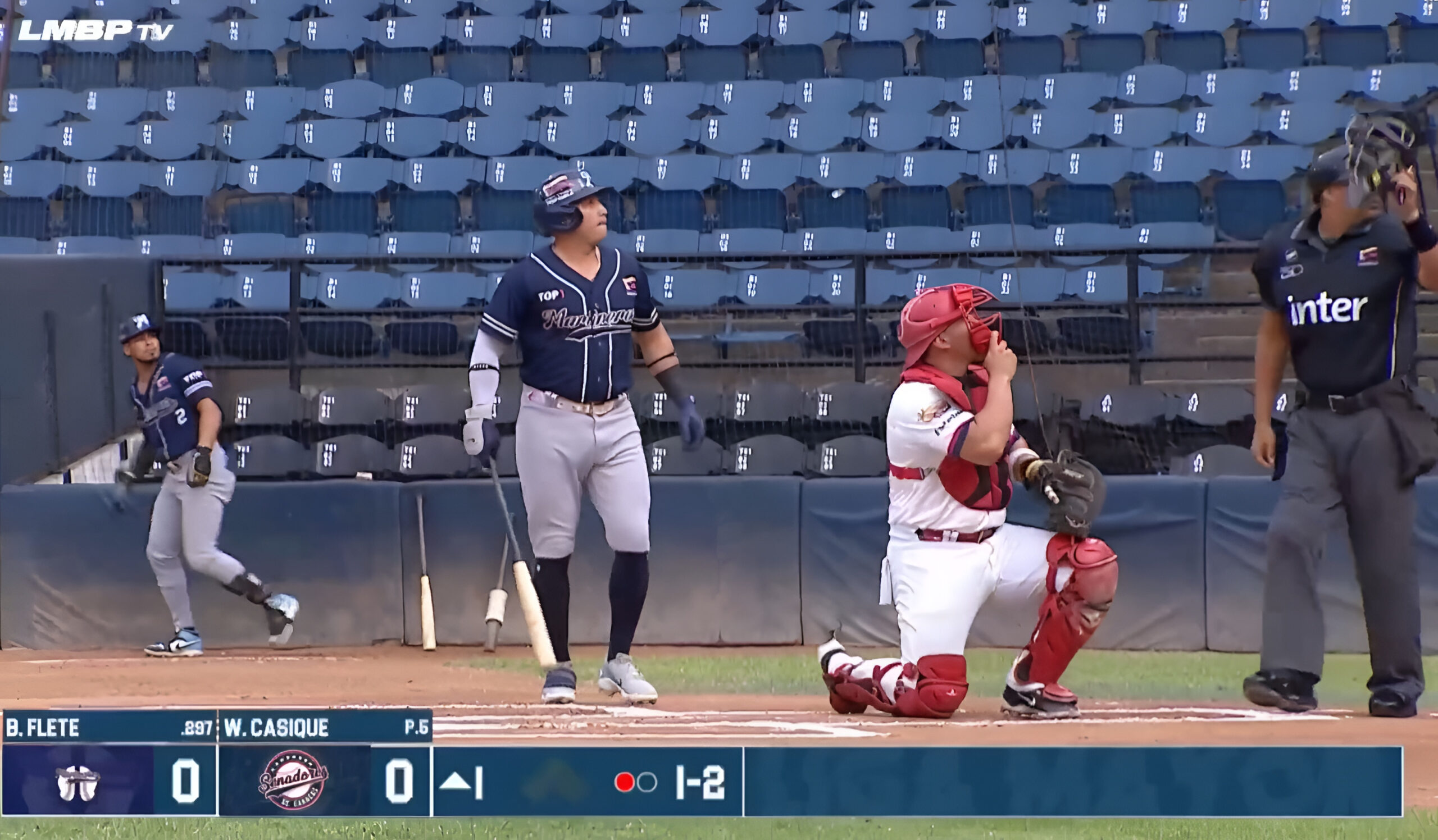 Video captó momento del terremoto durante juego de béisbol en Caracas
