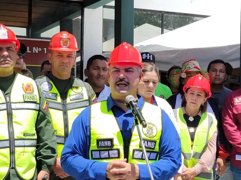 Zulia envía 239 toneladas de ayuda humanitaria hacia La Guaira y Caracas para atender la contingencia por los sismos de magnitudes 7.2 y 7.5.