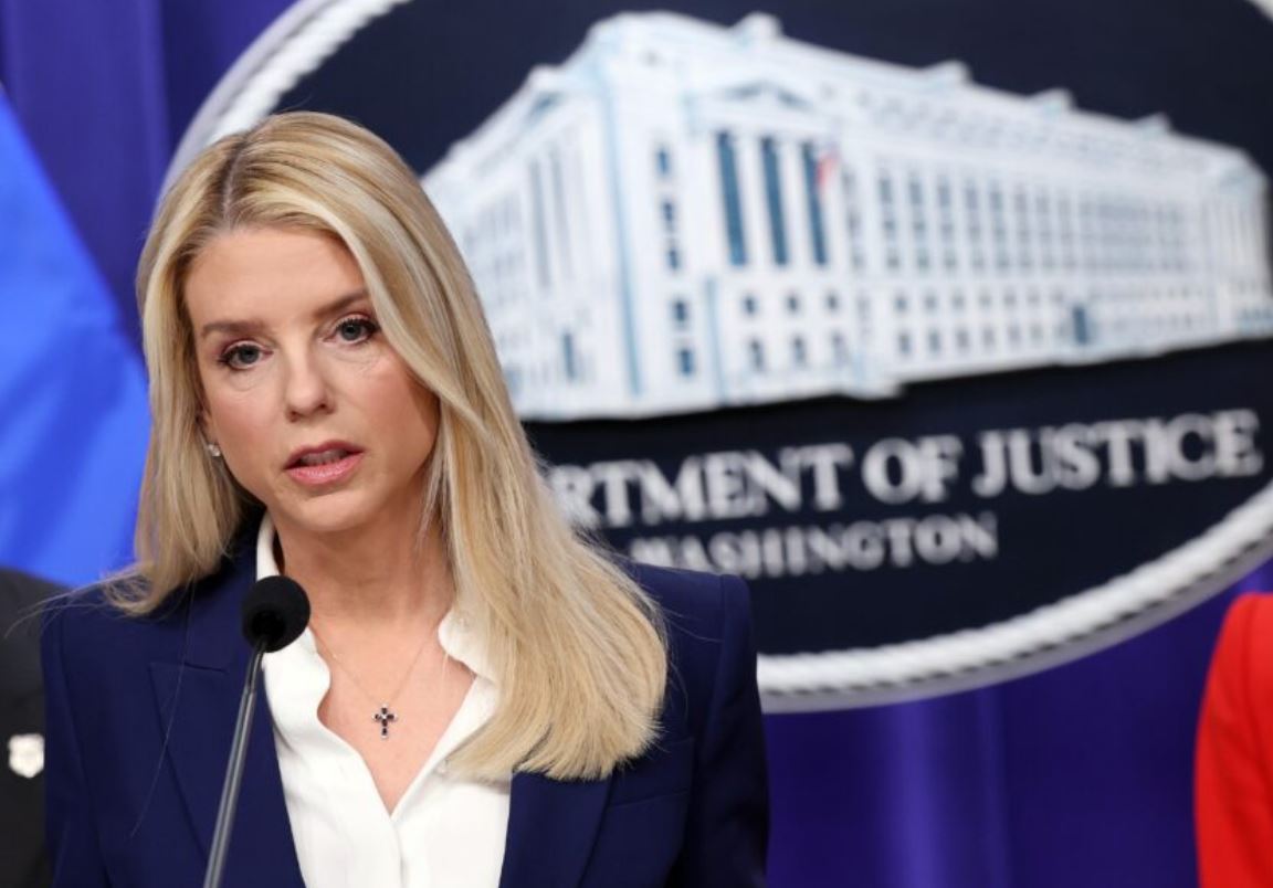 Exfiscal de EEUU revela quién dirigió la revisión de los archivos Epstein
