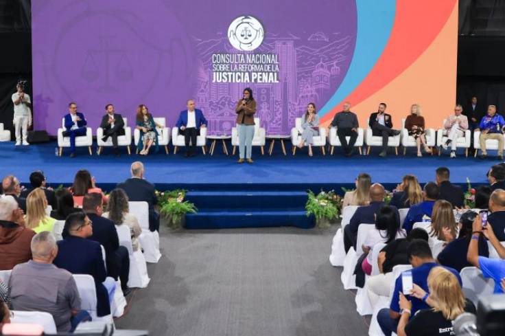 El fiscal Larry Devoe anunció el inicio de la consulta nacional para reformar y optimizar el sistema de justicia en Venezuela