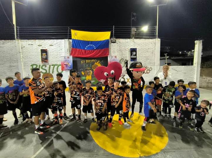 Más de 300 marabinos disfrutaron del torneo de baloncesto en Maracaibo en el espacio deportivo "Pisito 3x3" de la parroquia Santa Lucía