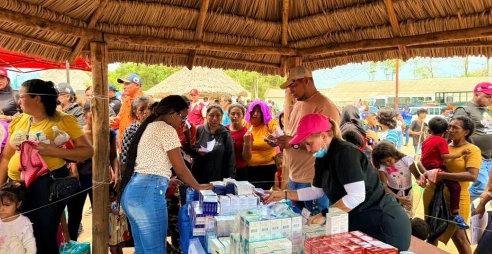 Una jornada de atención indígena en la Guajira benefició a más de 3 mil familias del pueblo Añú