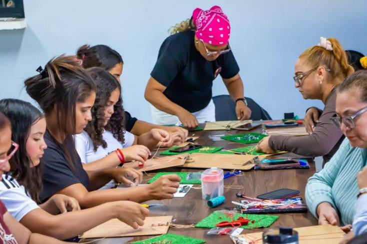 La gestión del alcalde Héctor Soto impulsa el emprendimiento en el municipio San Francisco con el programa Aprende y Avanza