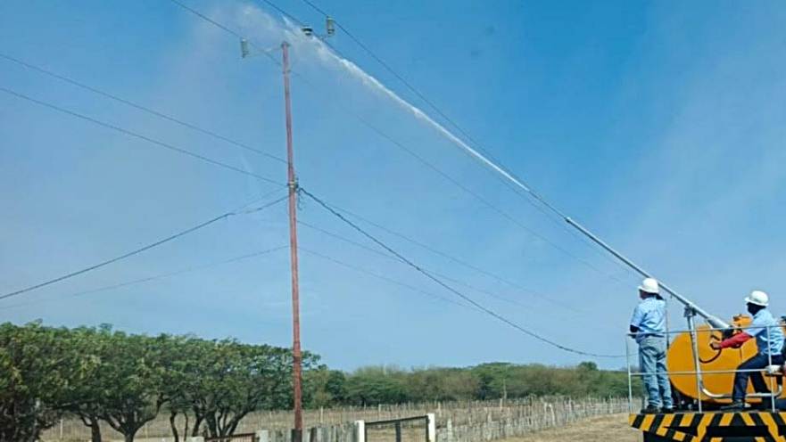 Corpoelec aplicó un Plan de Lavado en subestaciones clave de Maracaibo y Miranda