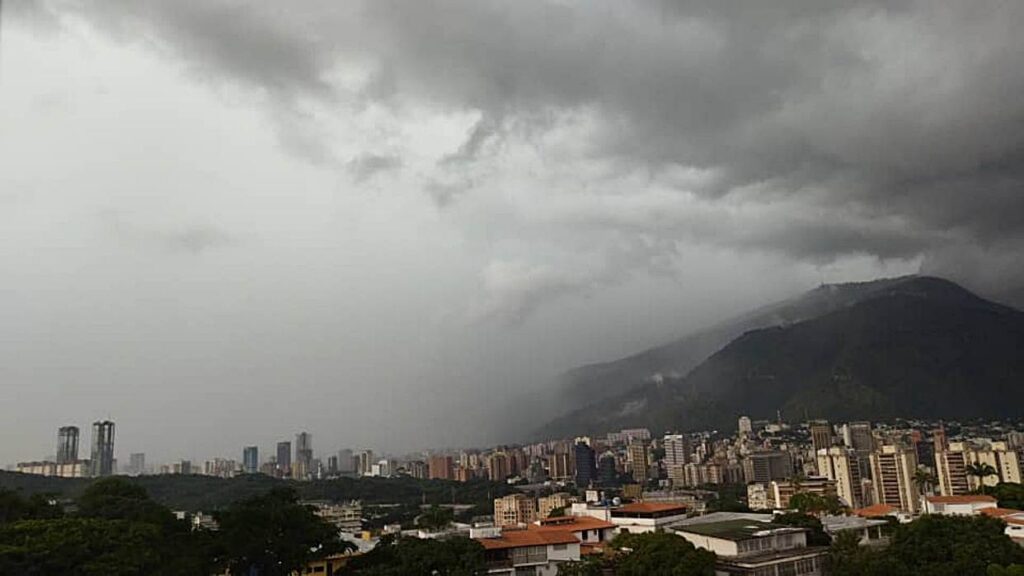 El Inameh detalla el pronóstico del clima en Venezuela hoy ante el paso de las ondas tropicales 20 y 21