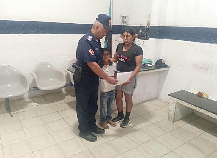 La Policía del Zulia localizó y reencontró con sus madres a dos niños que se encontraban extraviados en los municipios San Francisco y Machiques