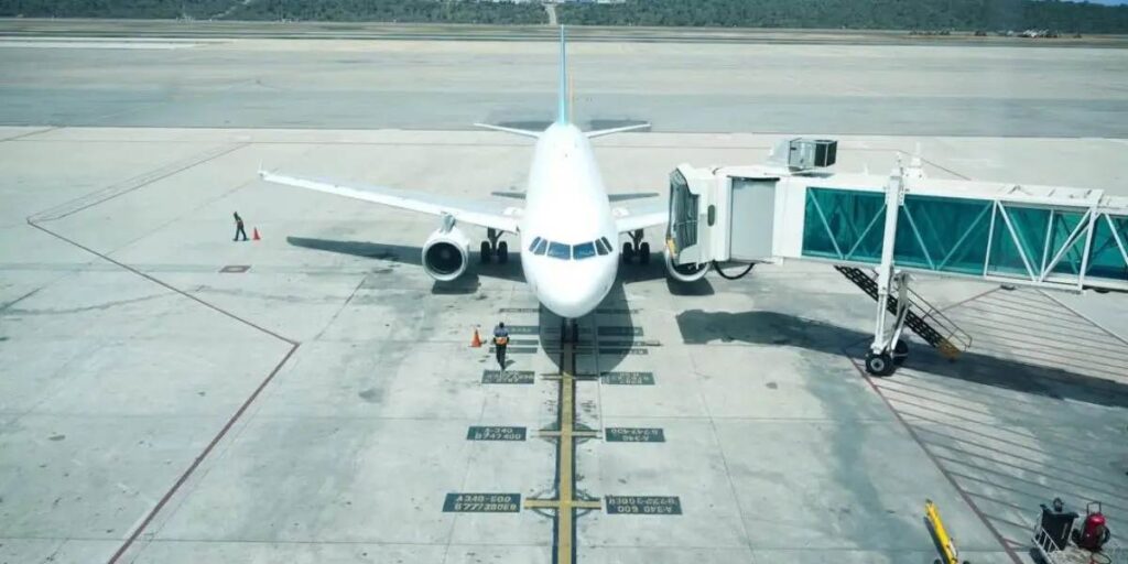 Un total de 126 migrantes venezolanos en el exterior retornaron repatriados desde Miami en un nuevo vuelo de la Gran Misión Vuelta a la Patria