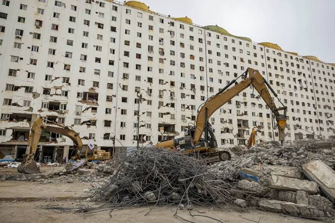 El Ejecutivo inicia la adjudicación de apartamentos a 240 familias damnificadas por sismo