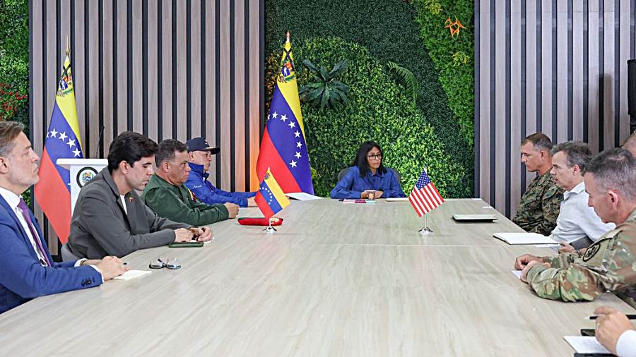 La presidenta encargada Delcy Rodríguez coordinó la cooperación internacional en La Guaira con una delegación de EE. UU. tras los sismos