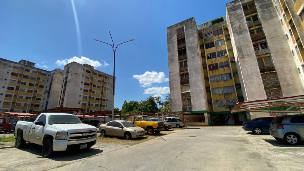 Las Brigadas Técnicas de Evaluación de Riesgo ejecutan inspecciones en edificaciones de cinco pisos o más en el municipio Cabimas