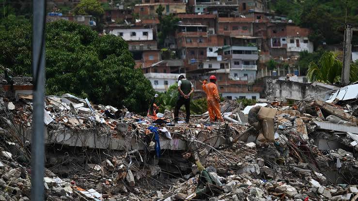 Tras el potente terremoto en Venezuela, Delcy Rodríguez confirmó el deceso de 2.595 personas