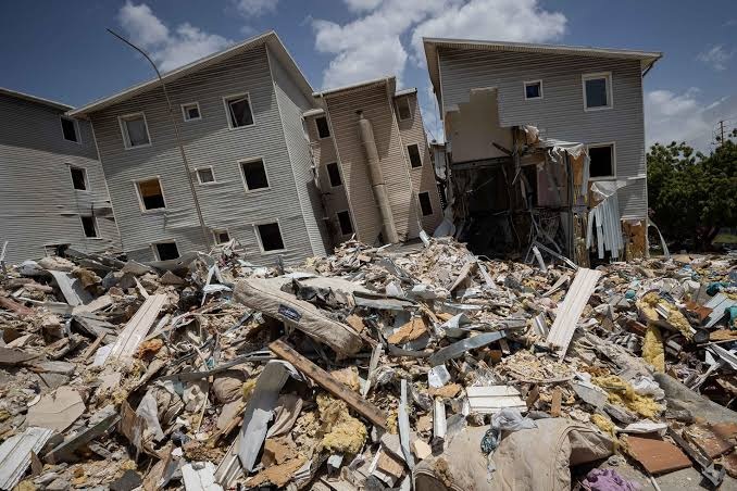 Delcy Rodríguez anunció subsidios de hasta el 80% y créditos a 25 años para familias que perdieron sus hogares tras el doble terremoto
