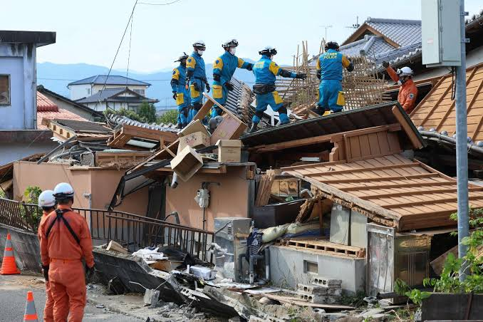 El balance de víctimas mortales por el terremoto en Japón asciende a 30