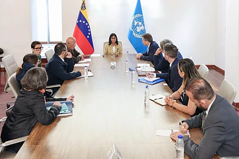 Delcy Rodríguez y el jefe de la OCHA coordinan asistencia humanitaria tras los destructivos terremotos en Venezuela