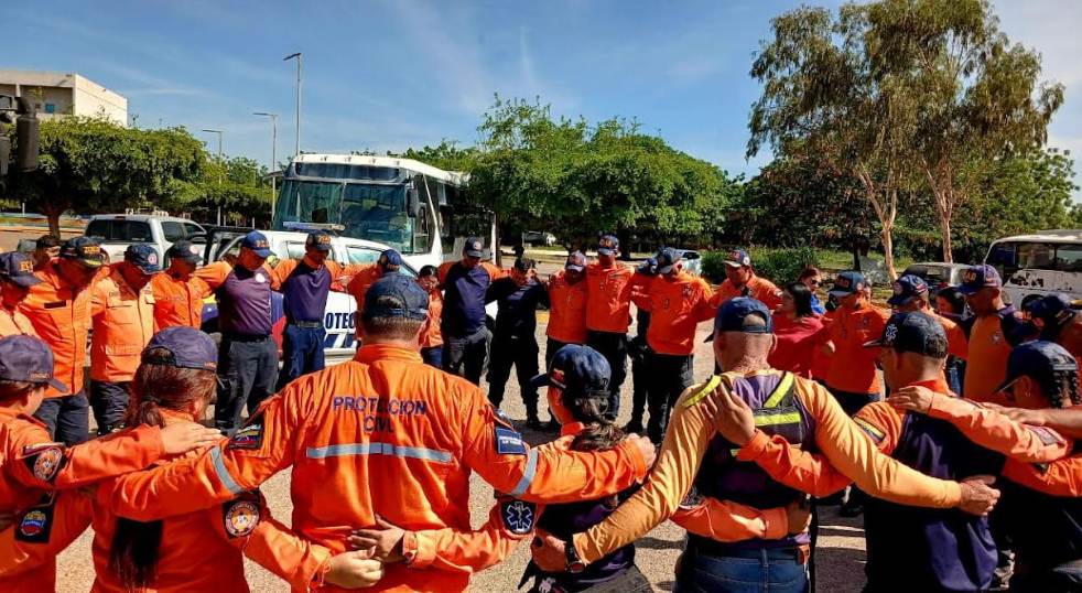 Protección Civil Zulia envió a Caracas y La Guaira su quinta avanzada de 34 rescatistas para atender la emergencia por los sismos en Venezuela