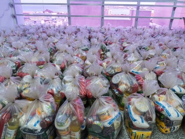 Dessiree Fernández lidera la sexta jornada consecutiva de entrega de alimentos a más de 700 trabajadores y jubilados del Concejo Municipal de Maracaibo