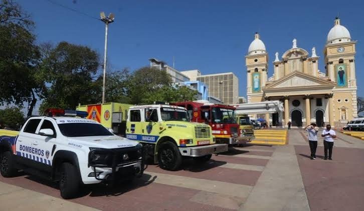 Engherbert Atencio, comandante de los Bomberos de Maracaibo, destaca la labor del cuerpo de seguridad en su día