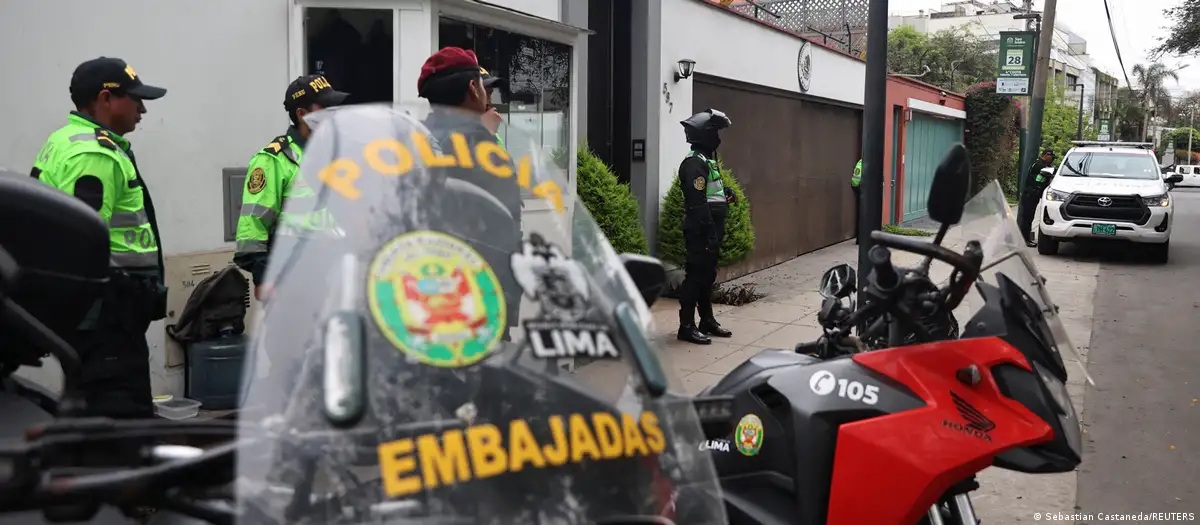 Representantes de Perú y México anuncian el restablecimiento de relaciones diplomáticas